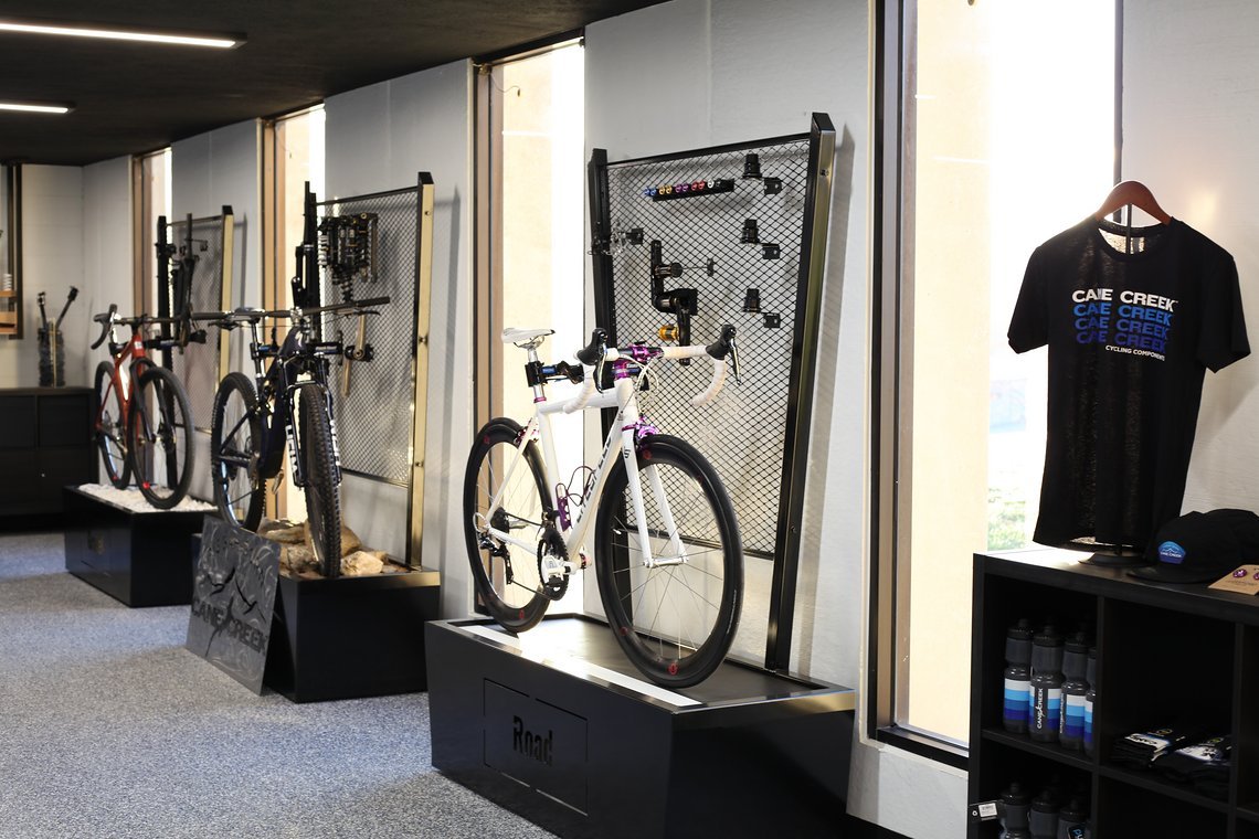 Cane Creek eröffnet am 14. Juni das Experience Center - ein Showroom, Café und Verkaufsraum zugleich.