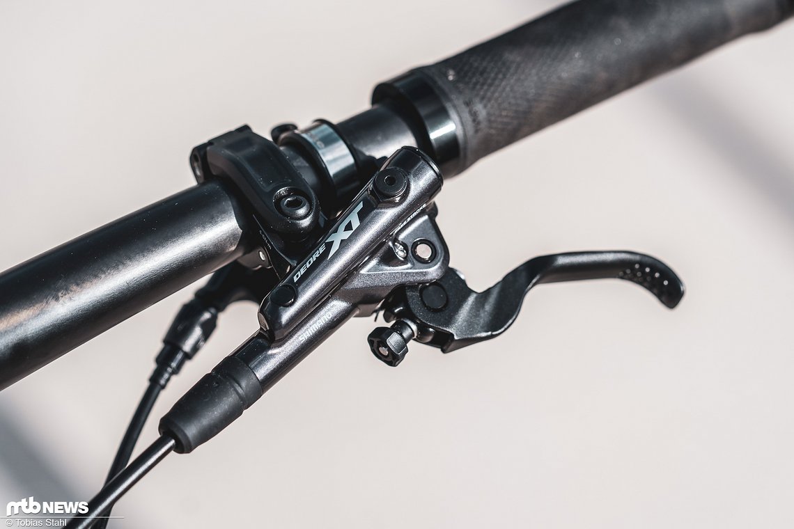 Der neue Shimano XT BL-M8100-Bremshebel zeigt sich grundlegend überarbeitet