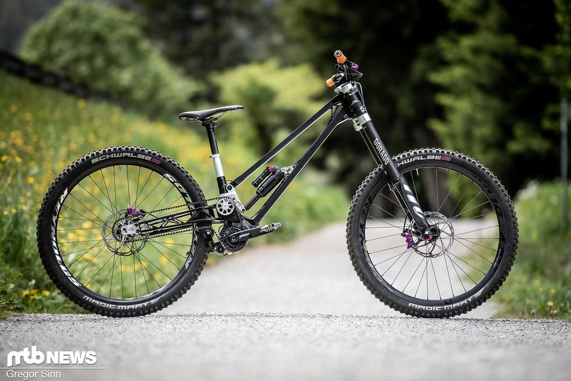 Gamux hatte die nächste Evolutionsstufe ihres Sego Downhill-Bikes mit im Gepäck