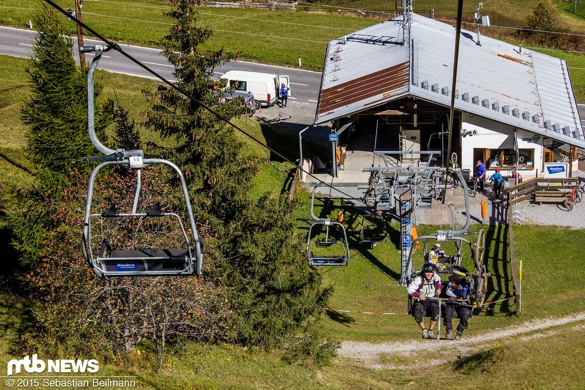 Mit der Doppelsesselbahn Mutzkopf lassen sich insgesamt vier verschiedene Trails erreichen