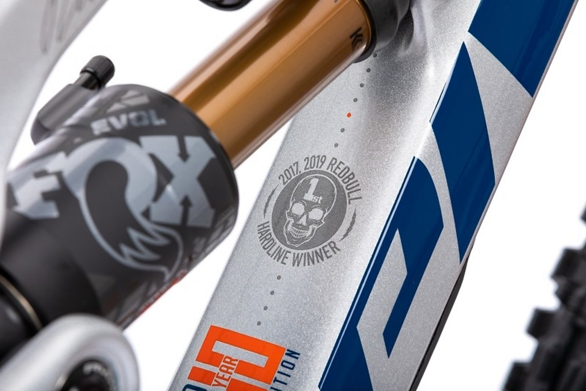 Pivot-Phoenix-BK-37