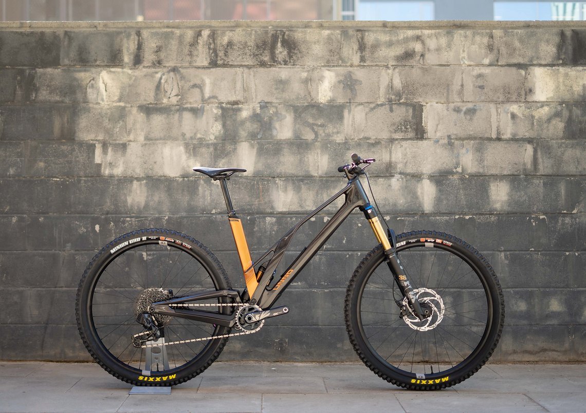 Zu Beginn bietet Unno das Trail-Bike in zwei Ausstattungsvarianten an.