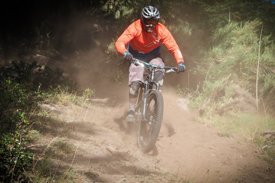 Maxi Grappiolo zeigt uns seine Bikeparktrails