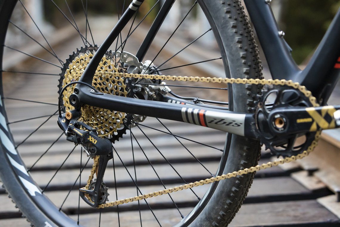 Das XC-Hardtail ist in fünf Ausstattungsvarianten erhältlich, das Modell mit SRAM XX1 Eagle-Antrieb kostet $7.499.