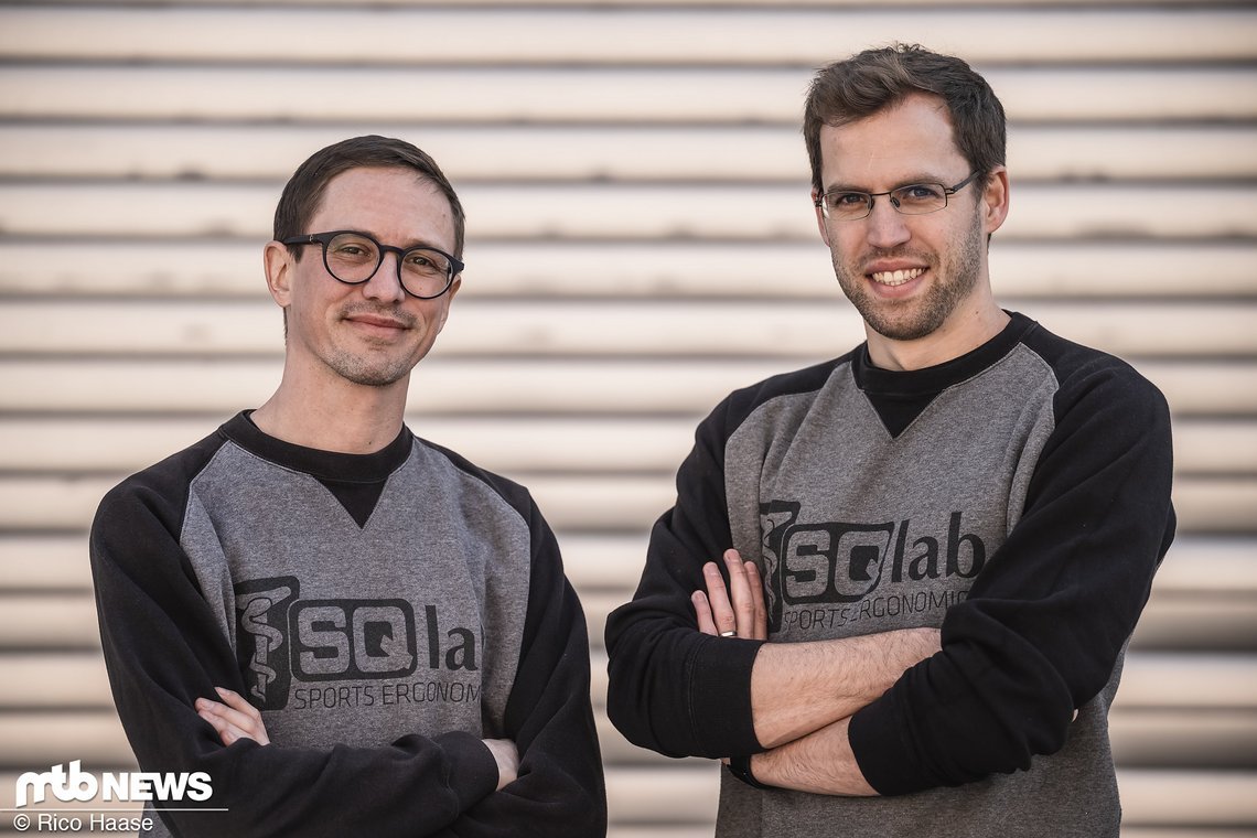 Marketing-Mitarbeiter Bastian und Ingenieur Lukas waren für die MTB-News Hausmesse BikeStage vor Ort und haben uns ihre neuen Produkte gezeigt.