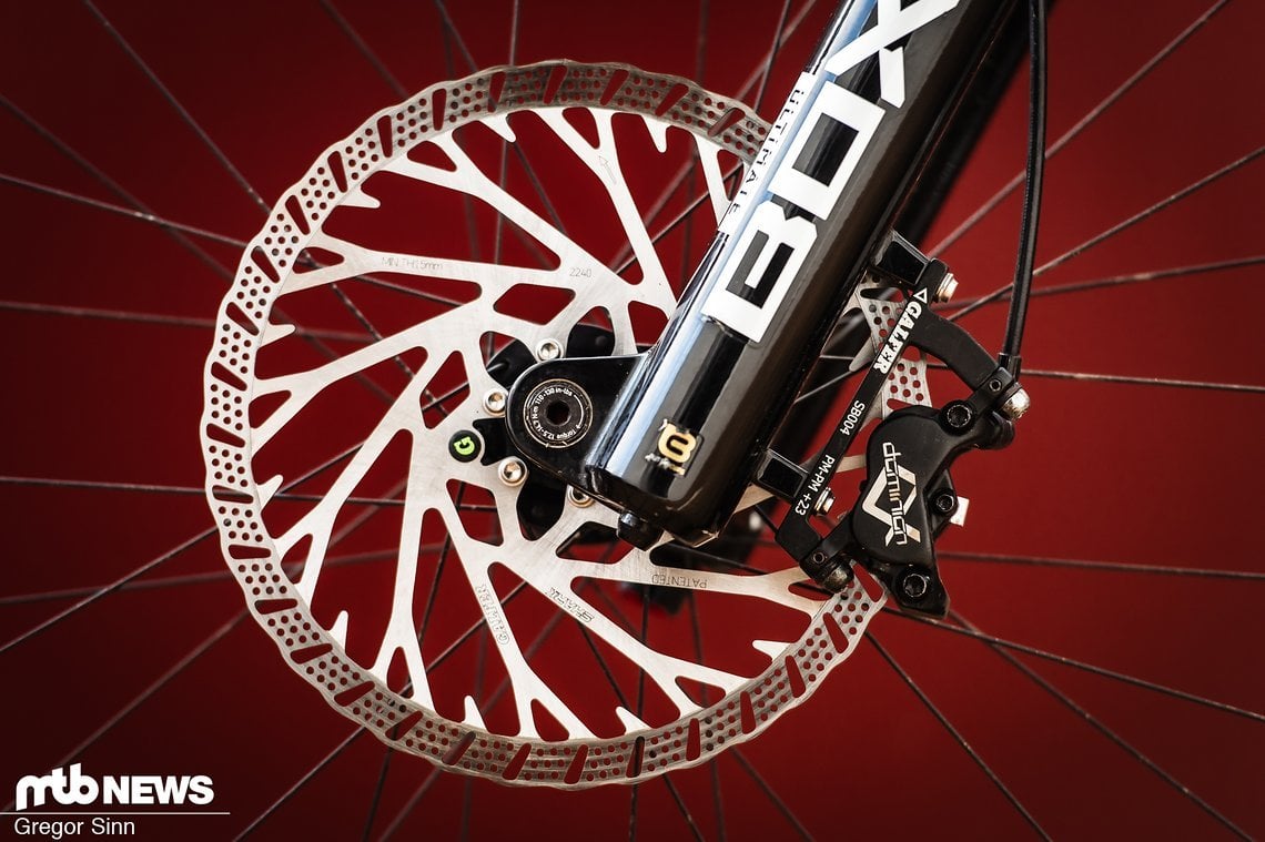 Wir haben die Galfer Disc Shark am Downhill-Bike in 223 mm (vorn) und 203 mm (hinten) getestet.