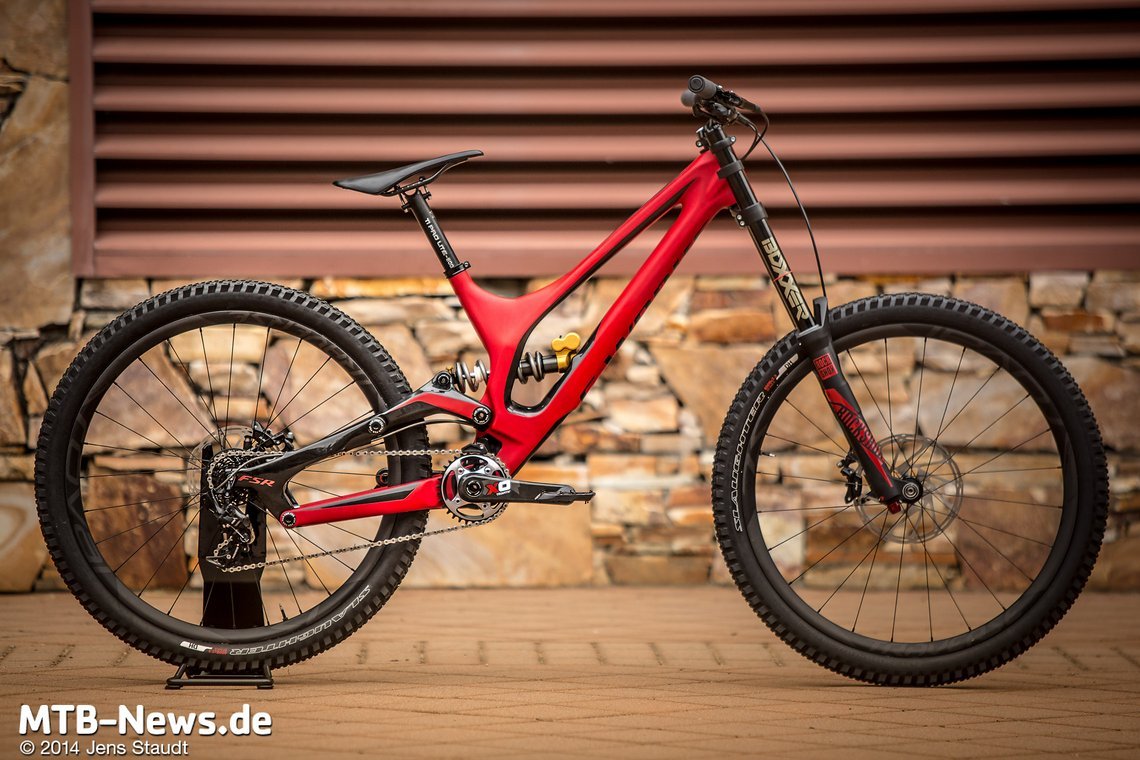 Da ist es, das brandneue Demo S-Works Carbon