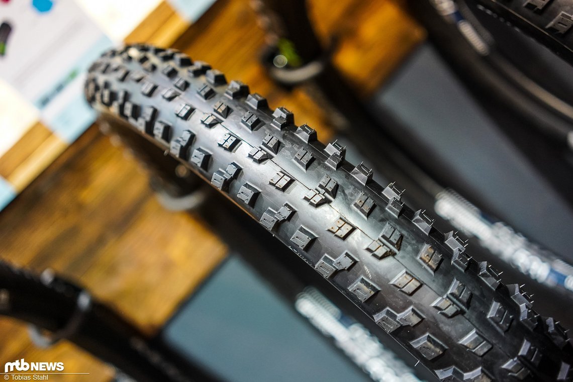 Den Regolith Pro gibt es mit bis zu 2,6" breite und E-Bike zugelassener Karkasse