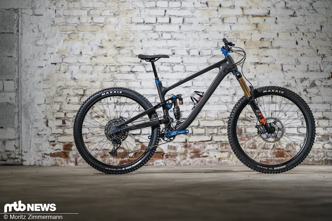 Das Hope HB.916 ein waschechtes Enduro Bike mit 170 / 160 mm Federweg