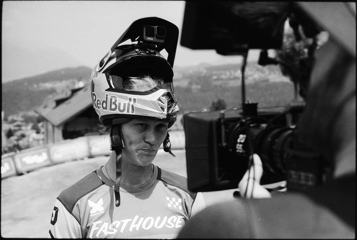 Emil Johansson im Interview nach seinem Crankworx-Sieg.