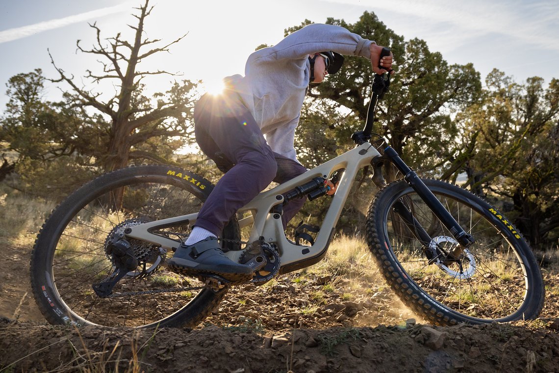 594998-DEORE-XT-Enduro-Shoot035-367bf0-original-1748877900