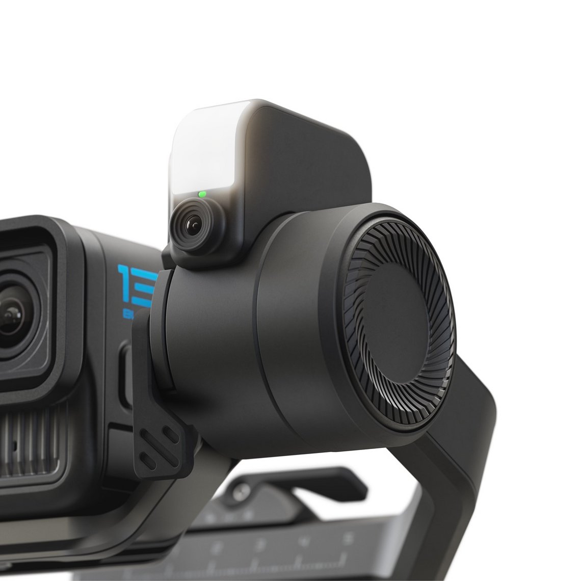 Mit bis zu 18 Stunden Laufzeit lässt sich der Fluid Pro AI auch als Powerbank nutzen.