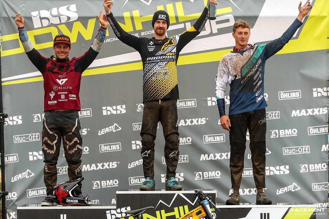 Das Männer Podium: David Trummer gewann vor Johann Potgieter und Joshau Barth.