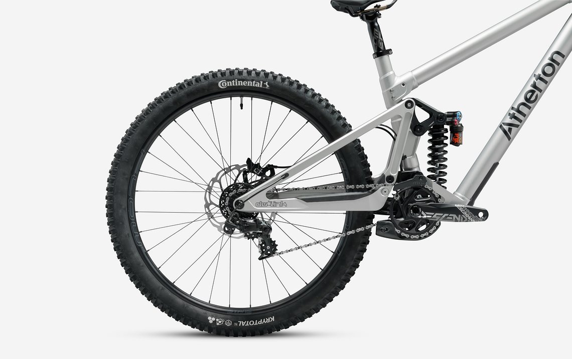 Das S.200 setzt auf den DW4 Hinterbau der 200 mm Federweg freigibt und ein 27,5" Hinterrad.