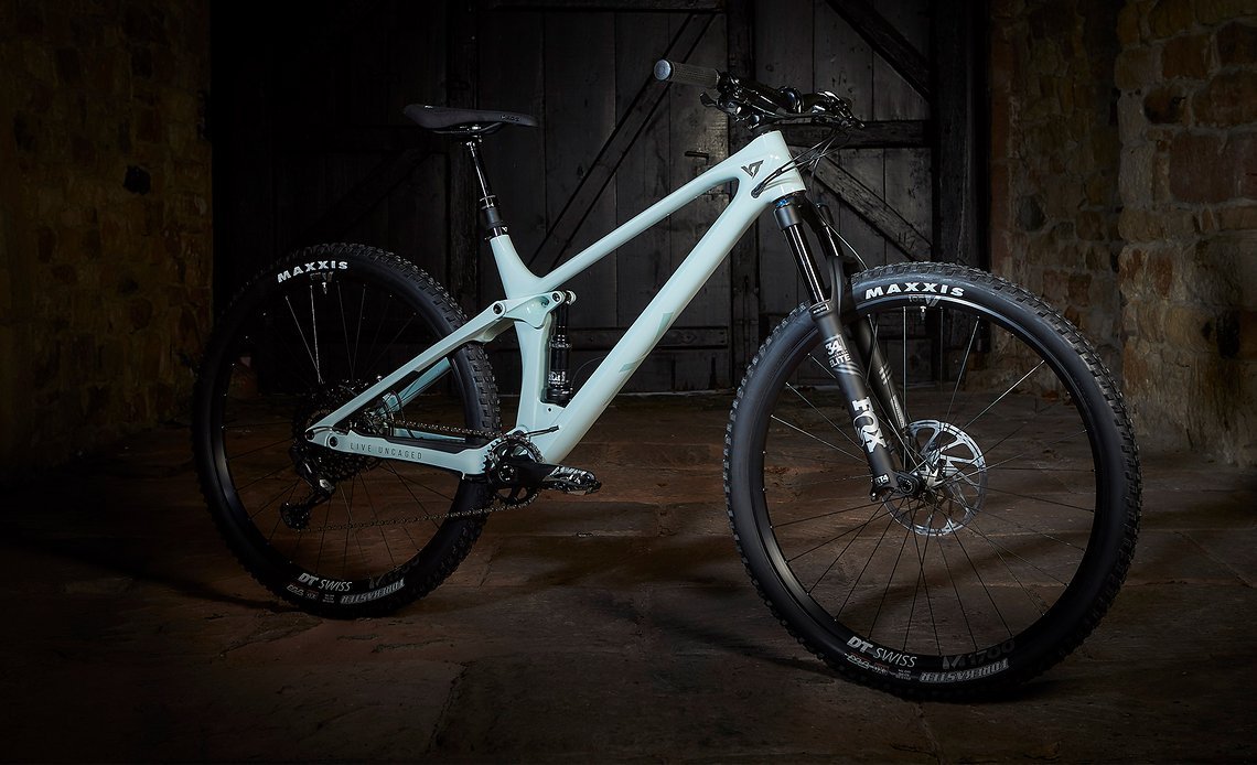 YT Izzo Pro Edition – 12,6 kg – 3.899 €