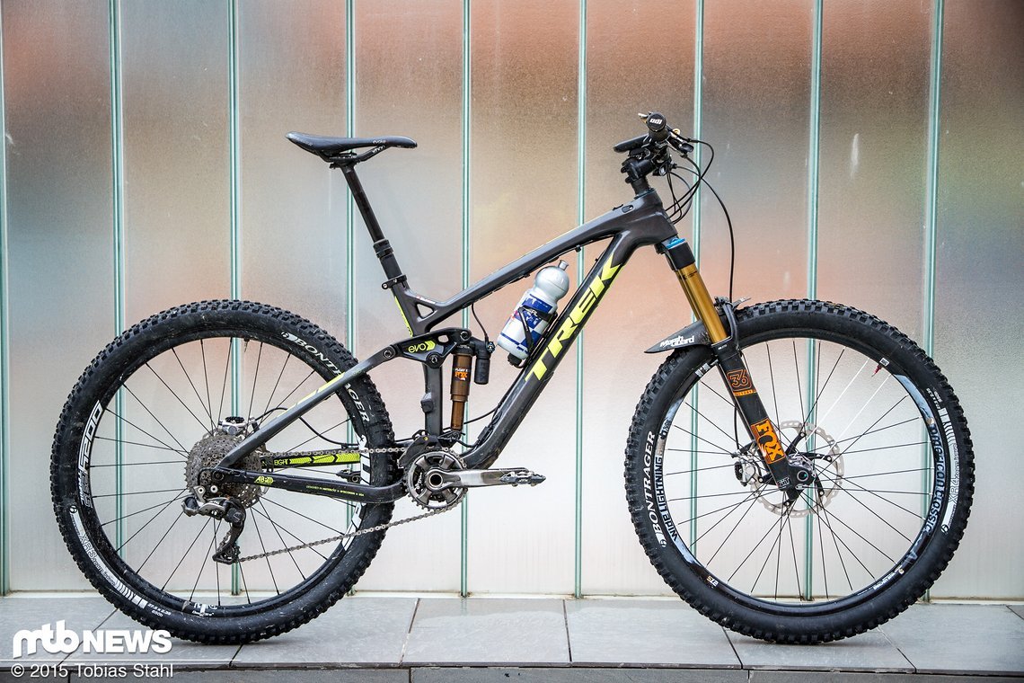 Ready to Race: Das Trek Slash 9.8 Carbon von René Wildhaber im Bike-Check. Wir drücken die Daumen für die neue Saison.