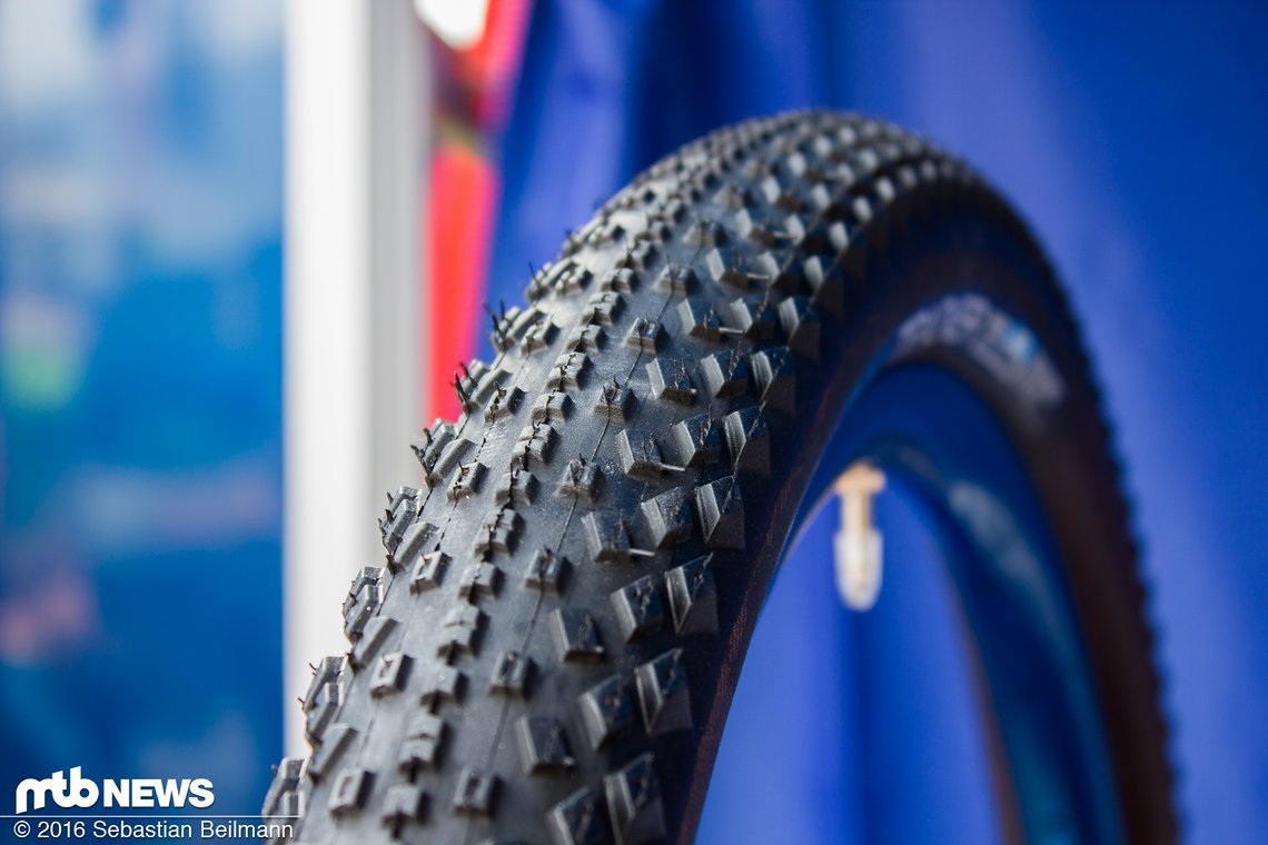 Verfügbar in 29" in 2.2 und 2.0" Breite und 27.5×2.20.