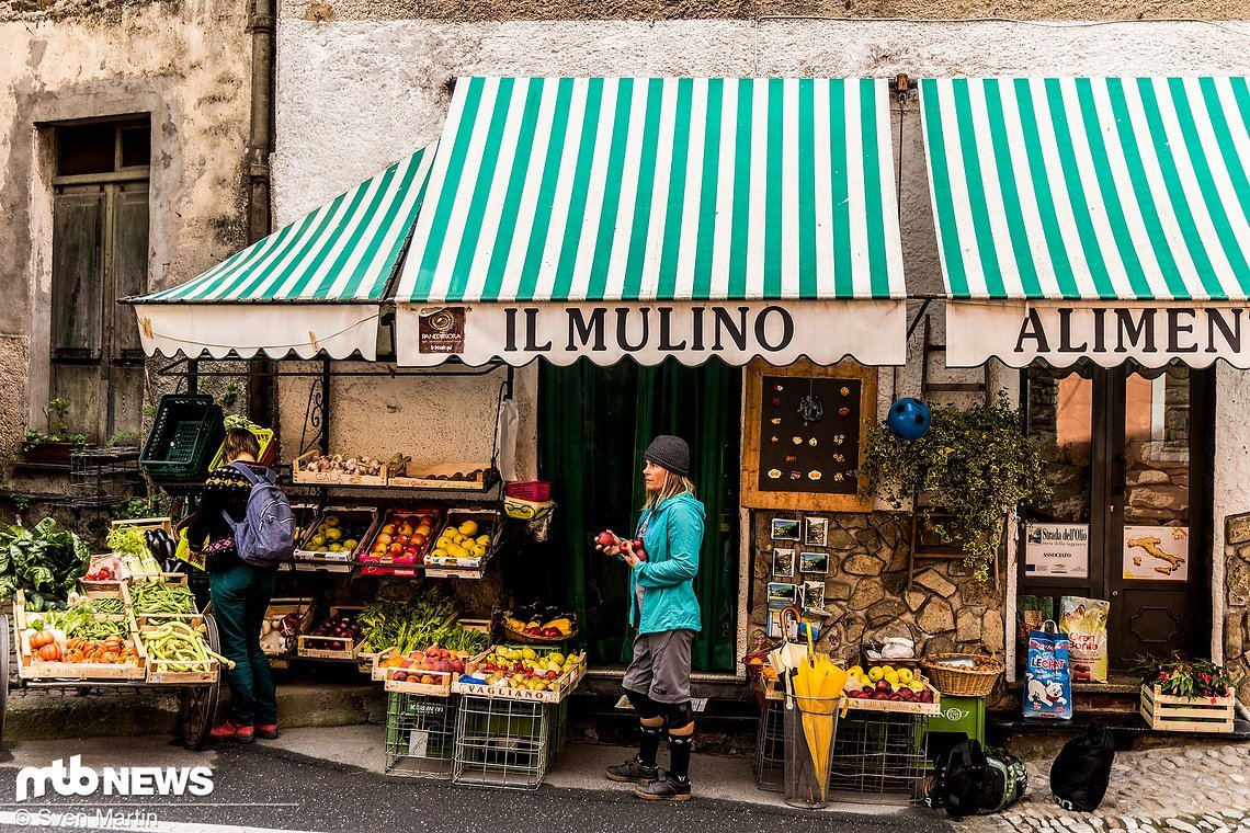 Shopping in Molini