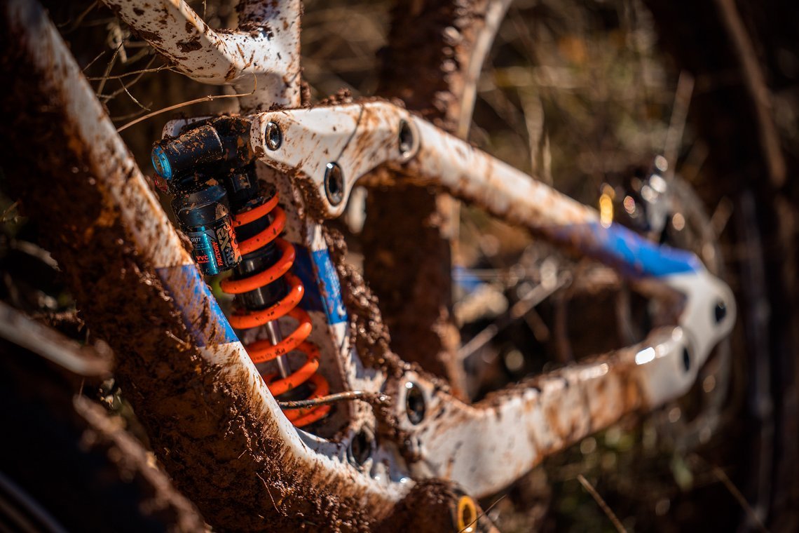 scott-sports-bike-2021-scott-dh-factory-actionImage-by-Keno Derleyn-DSC08759