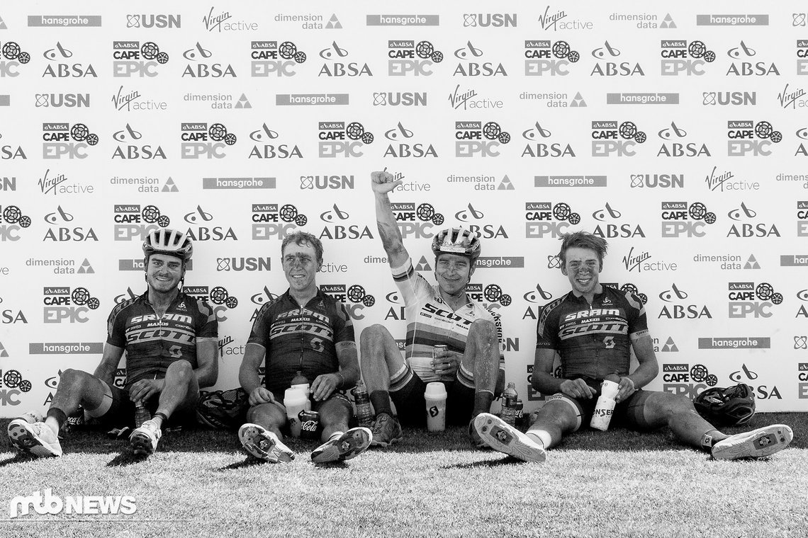 Bärenstarke Vorstellung der XC-Fahrer: Michiel van der Heijden, Matthias Stirnemann, Nino Schurter und Andri Frischnecht (von links)