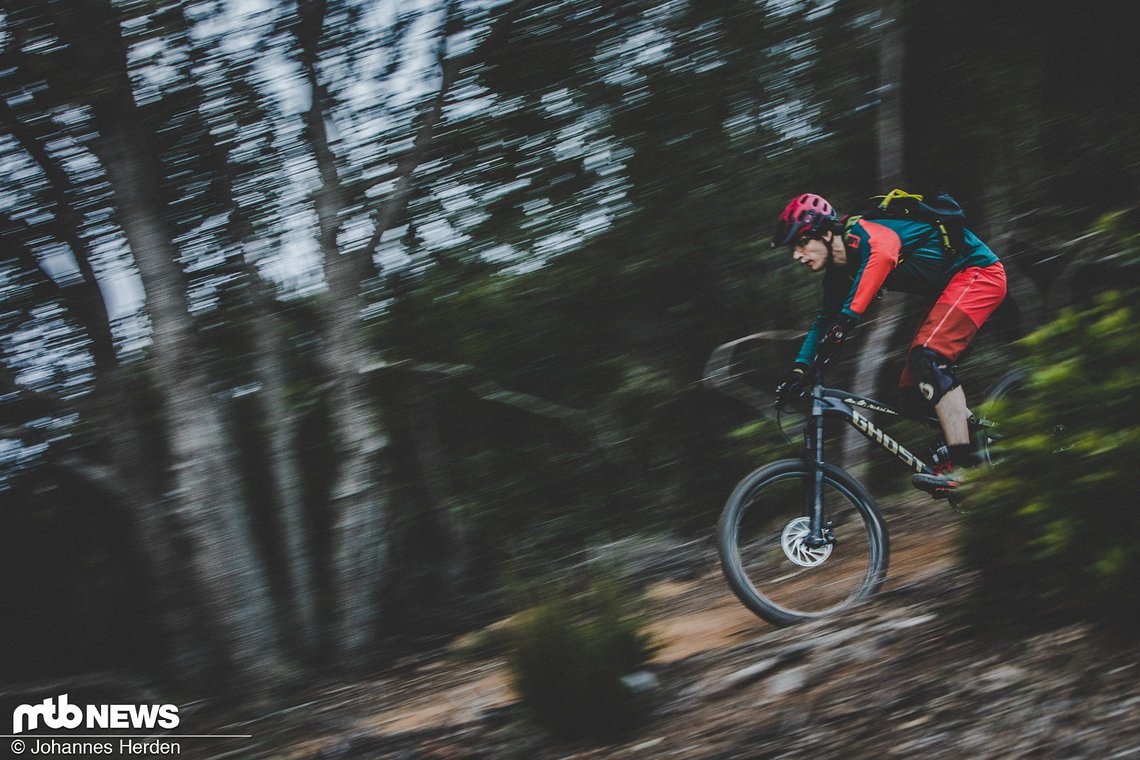 Auch bei höheren Geschwindigkeiten bleibt das Ghost SL AMR X angenehm laufruhig