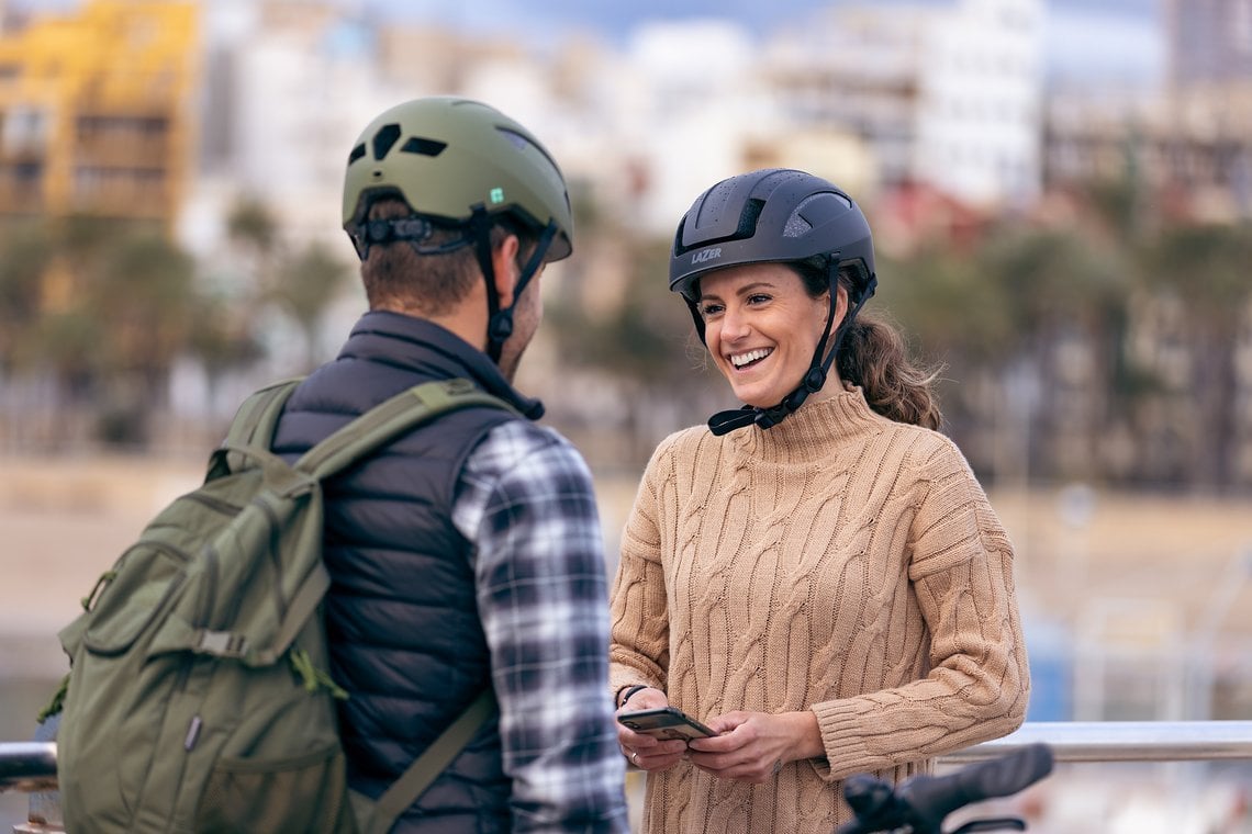 … und für urbane Anwendungen bietet Lazer Helme mit dem neuen Schutzsystem an.