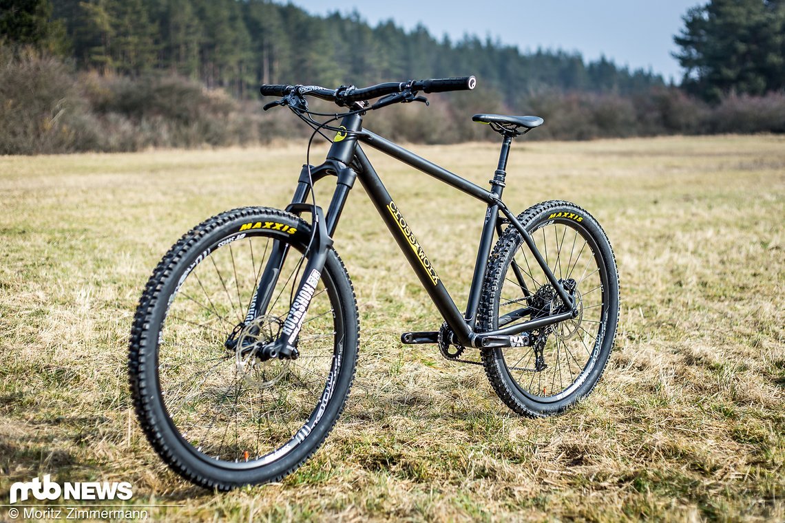 Mit dem CrossWorx-Cycles CW Zero One ist der jungen thüringer Bikeschmiede ein gelungener Einstieg ins Bike-Business geglückt.