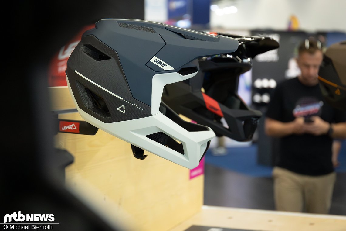 LEATT 5.0 Gravity Helm