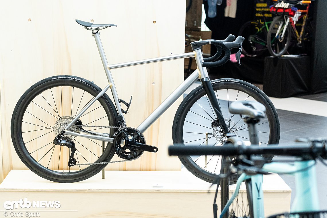 Auch kein MTB, aber das Rennrad, das uns auf der Show am besten gefallen hat. Einfach. Schön. Einfach schön!