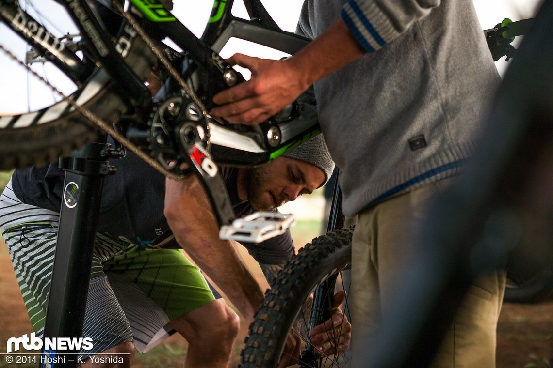 Letzte Handgriffe an Zinks Bikes
