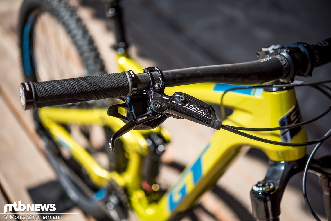 Kleine SRAM Level TL-Bremsen sollen den Piloten wieder zum Stehen bringen …