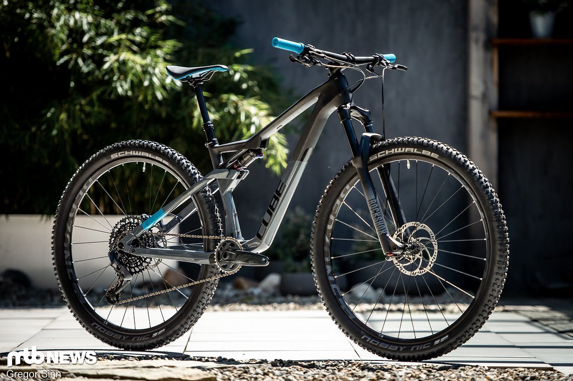 Puristische Cross-Country-Racer werden weiterhin mit zwei hochwertigen Modellen des Cube AMS bedient.