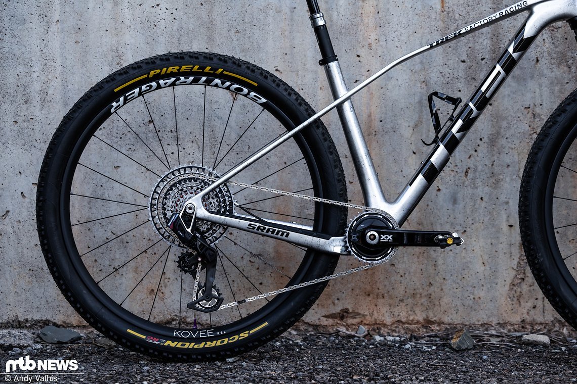 Das Procaliber des Trek Factory Pirelli-Teams ist selbstverständlich mit den edelsten Parts des Markts bestückt