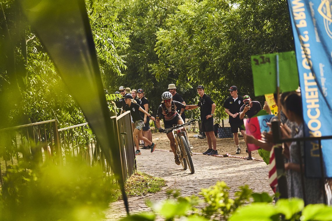 during Stage 4 of the 2025 Absa Cape Epic Mountain Bike stage race held at Fairview, Paarl, Cape Town, South Africa on the 20th March 2025. Photo by Michael Chiaretta/Cape Epic
PLEASE ENSURE THE APPROPRIATE CREDIT IS GIVEN TO THE PHOTOGRAPHER AND ABS