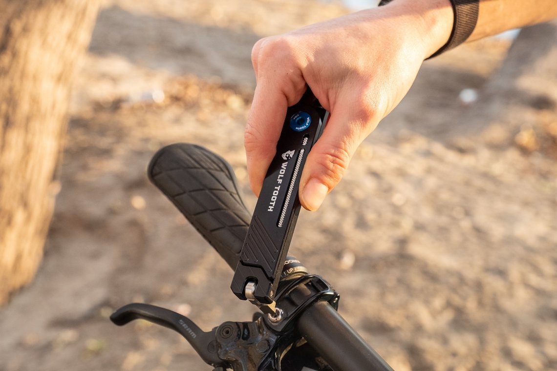 Wolf Tooth 8-Bit Pack Pliers Functions 4