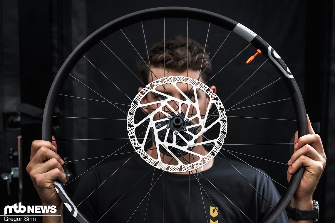 … und offen für neue Erfahrungen ist Andi Kolb ebenfalls: In La Thuile geht er erstmals mit einem Mullet-Setup an den Start, nachdem er zuvor konsequent 29" gefahren ist