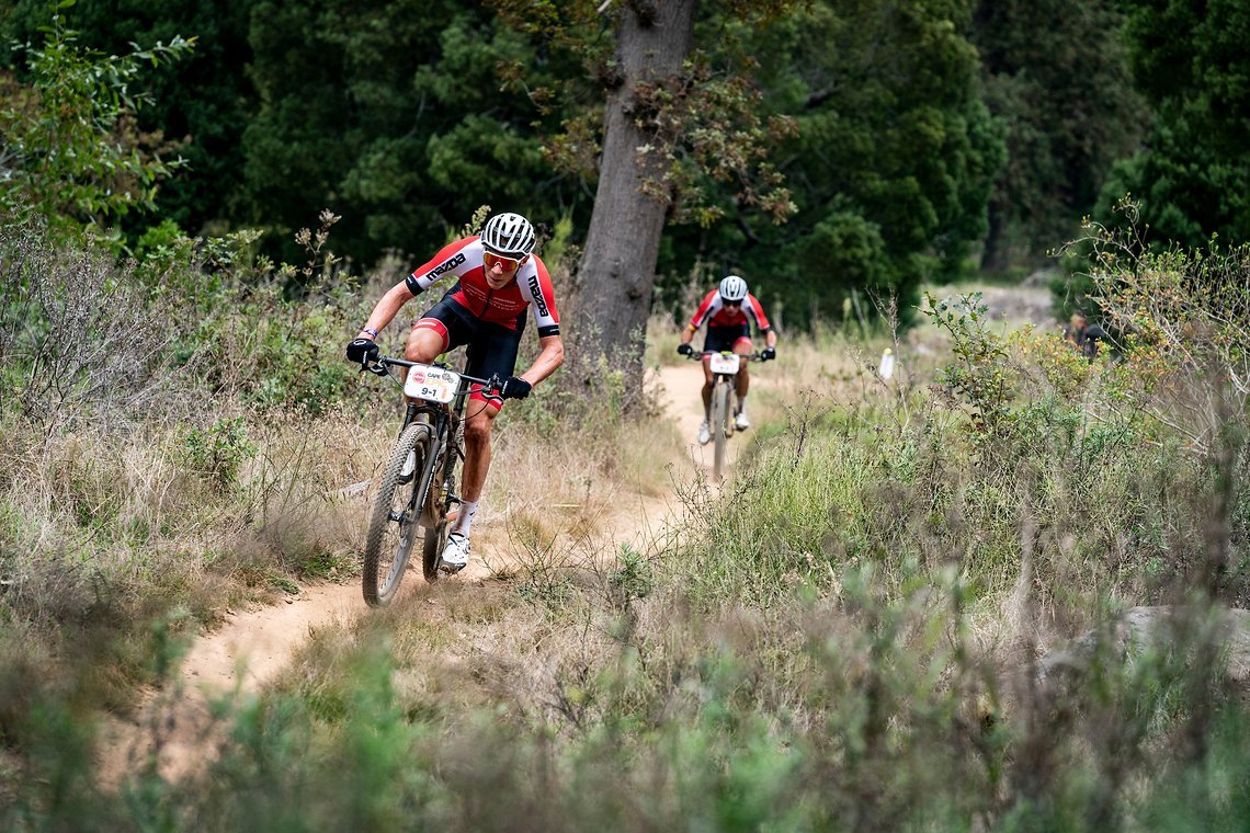 Daniel Geismayr und Jochen Käß vom Team Centurion-Vaude landeten heute auf dem 10. Rang. Für die beiden Langstreckenspezialisten geht das Cape Epic aber erst morgen so richtig los