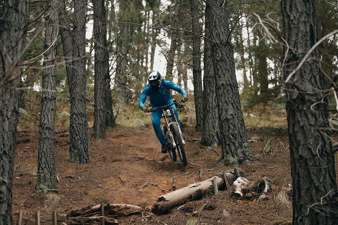 scott-sports-scott-dh-factory-2021-bike-actionImage-by-riley-matthewsShimano x Scott by Riley Matthews-15
