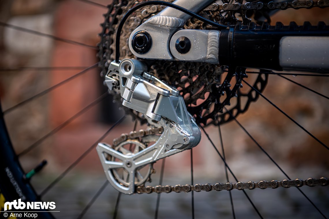 Der Vivo Enduro Derailleur setzt sich bereits optisch durch den Industrielook von allen anderen Schaltwerken ab.