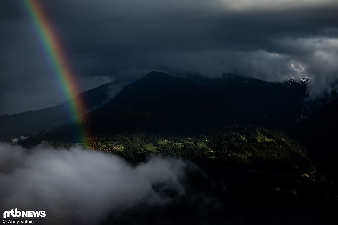 Der Regenbogen kam ein Jahr zu früh nach Crans-Montana