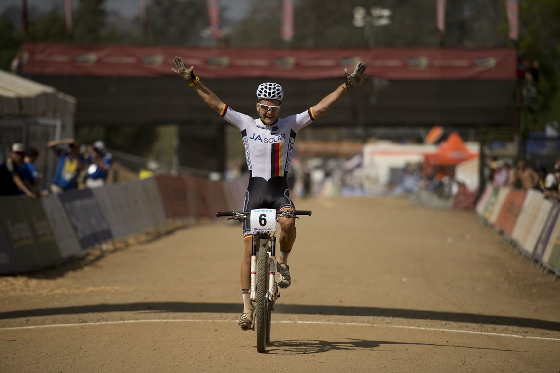 Auch Lukas Baum ist keineswegs ein unbeschriebenes Blatt in der MTB-Szene: 2013 gewann er den WM-Titel in der Juniorenkategorie (im Bild)