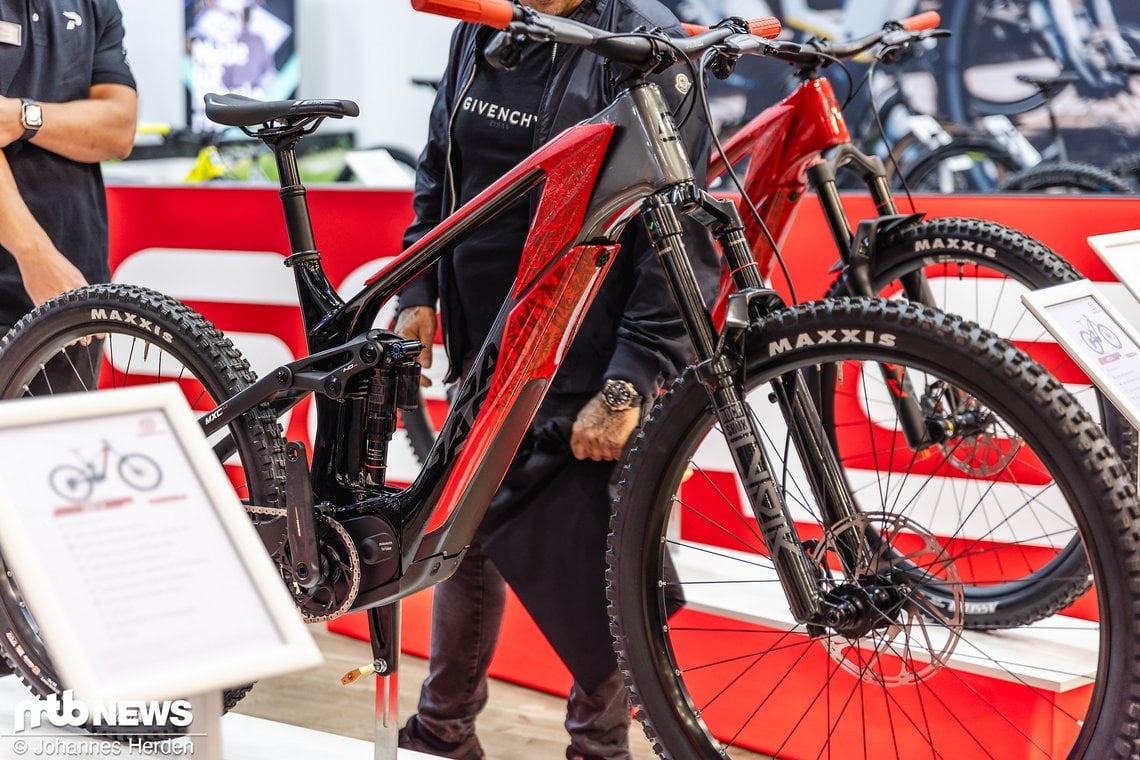 Das GasGas MXC4 ist ein Carbon-Bike mit SRAM Eagle Powertrain und 140 mm Federweg am Heck