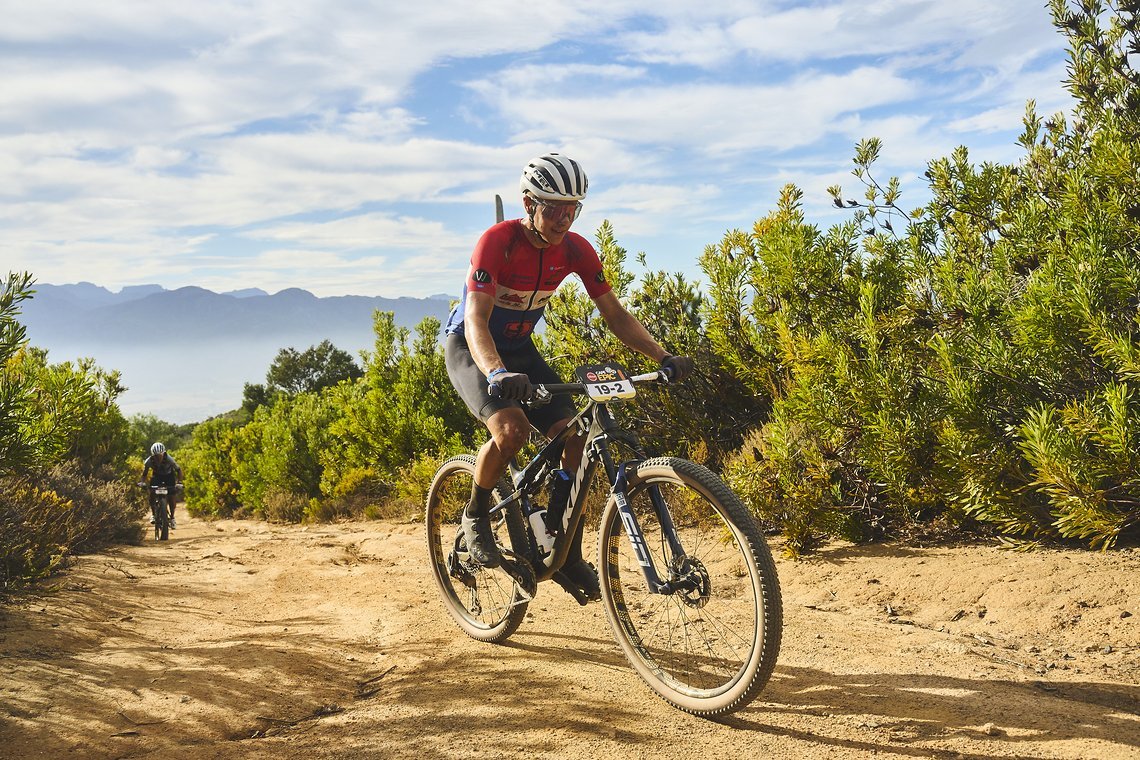 during Stage 4 of the 2025 Absa Cape Epic Mountain Bike stage race held at Fairview, Paarl, Cape Town, South Africa on the 20th March 2025. Photo by Michael Chiaretta/Cape Epic
PLEASE ENSURE THE APPROPRIATE CREDIT IS GIVEN TO THE PHOTOGRAPHER AND ABS