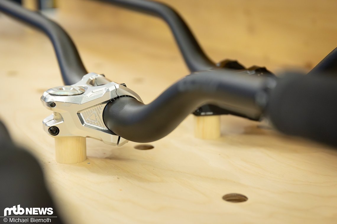 Leatt Gravity Stem 4.0