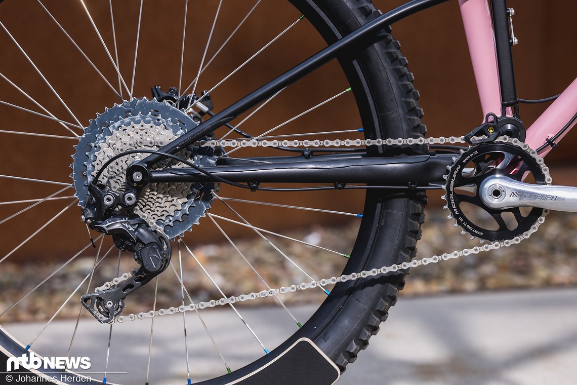Ein recht kurzer Radstand von 1260 mm in Größe L