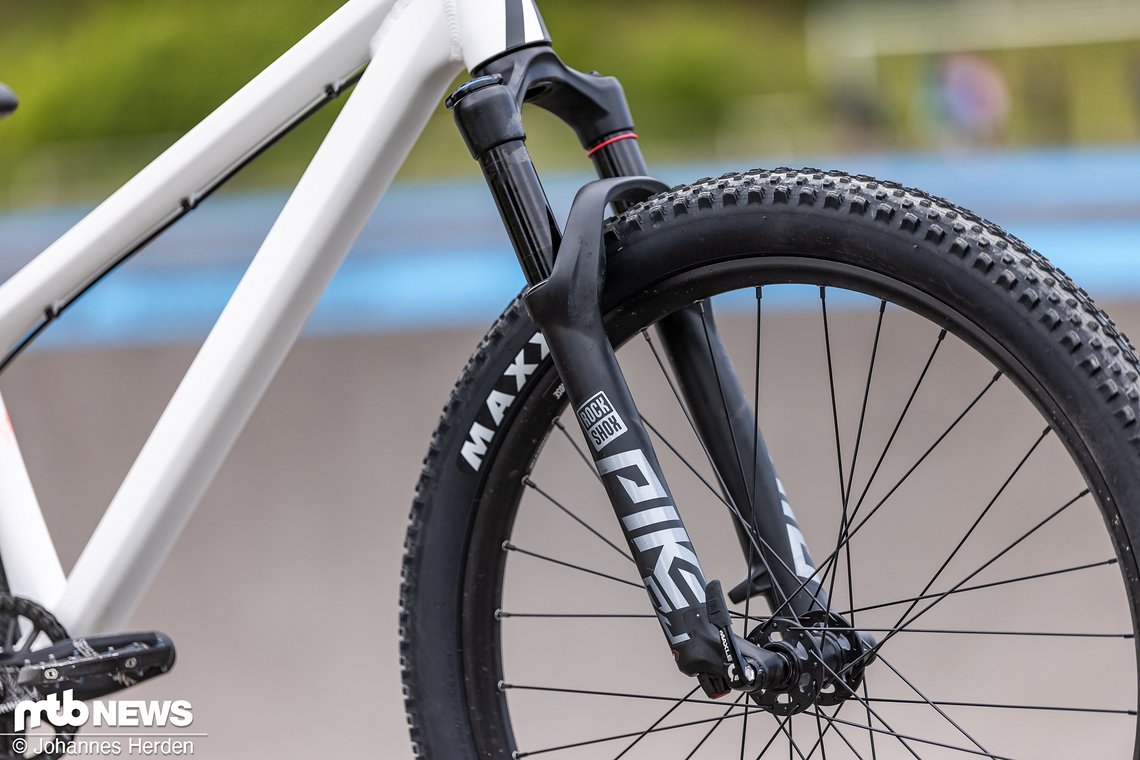 Herzstück des Bruce ist neben dem Rahmen die hochwertige RockShox Pike DJ.