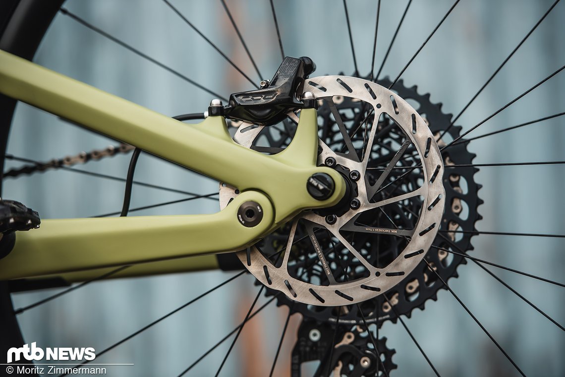 SRAM Code RSC-Bremsen sind an einem Rad mit nur 125 mm Federweg ungewöhnlich, aber definitiv eine gute Wahl.