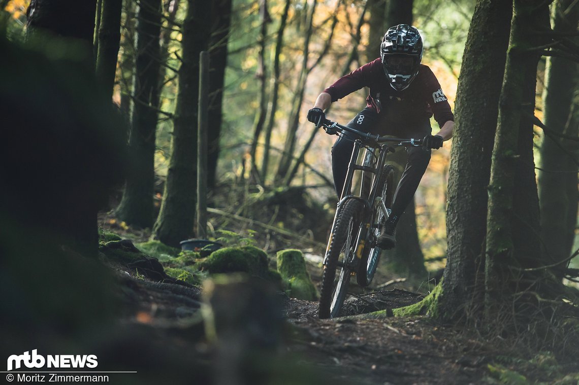 Der Specialized Cannibal überzeugt mit jeder Menge Traktion und Spurtreue.