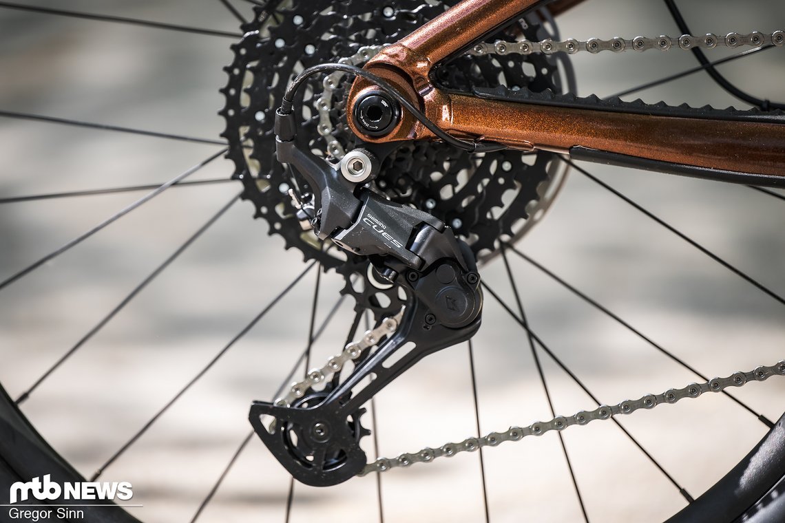An einem Parkbike etwas ungewöhnlich ist die Shimano Cues 10-fach-Schaltung.