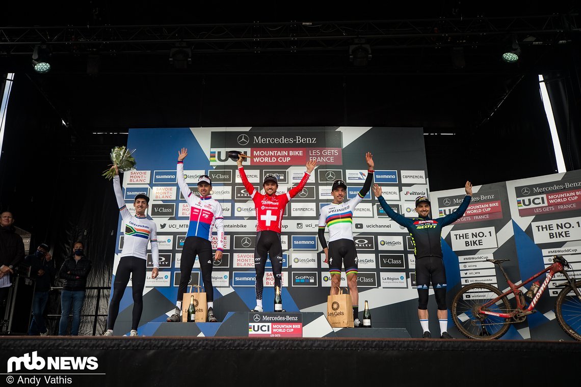 Glückwunsch an Alan Hatherly, Ondrej Cink, Mathias Flückiger, Jordan Sarrou und Nino Schurter (von links)